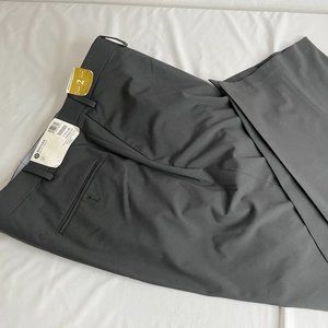 Haggar Flex Waist Charcoal Gray Dress Pants Flat Front Straigh…Sz 44W x 30L